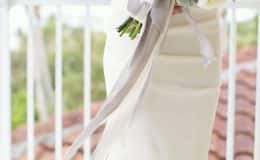 Brides Bouquet with flowing ribbon